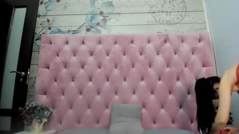 CarollaOxy online show from March 11, 6:43 am