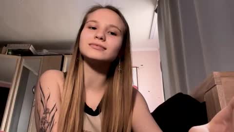 Snapshot of carollgalle chatting on February 18, 8:43 am Carolina online show from February 18, 8:43 am