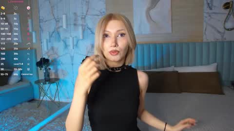 Snapshot of carolreeves chatting on February 1, 5:11 pm Carol online show from February 1, 5:11 pm