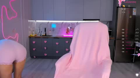 Yummi online show from October 21, 2:23 am