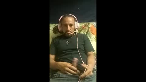 Snapshot of carrilloeverardo219 chatting on March 27, 4:40 am carrilloeverardo219 online show from March 27, 4:40 am