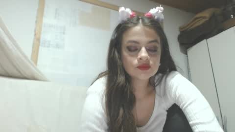 Snapshot of cary_mary chatting on January 29, 3:44 am Cary mary online show from January 29, 3:44 am