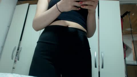 Snapshot of cary_mary chatting on January 31, 4:38 pm Cary mary online show from January 31, 4:38 pm