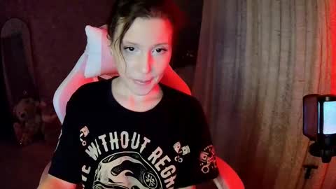 carysgs online show from December 3, 8:18 pm