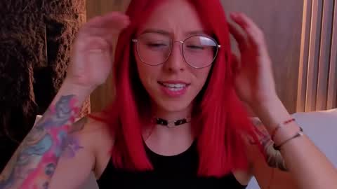 Casandra  online show from March 3, 7:06 pm