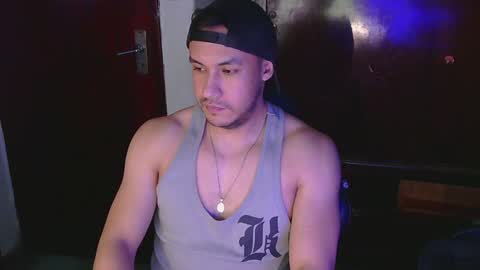 Snapshot of casas_oom chatting on December 7, 8:11 am      online show from December 7, 8:11 am