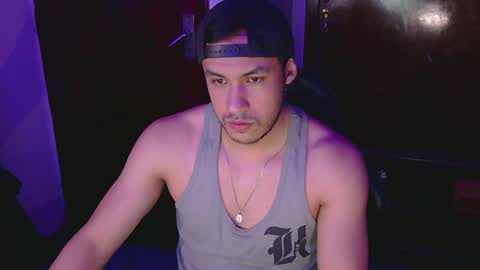 Snapshot of casas_oom chatting on January 10, 5:47 am      online show from January 10, 5:47 am