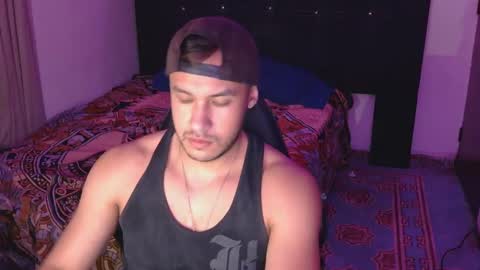 Snapshot of casas_oom chatting on September 13, 4:23 am      online show from September 13, 4:23 am