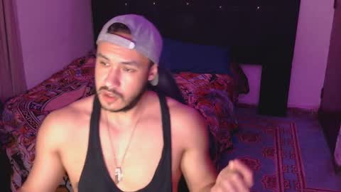 Snapshot of casas_oom chatting on October 5, 6:23 am      online show from October 5, 6:23 am