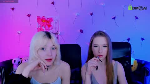 casey_meow_ online show from June 4, 8:53 am