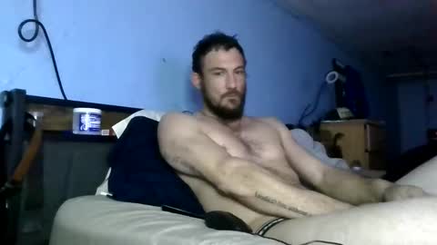 Snapshot of caseyjmcd22 chatting on February 25, 4:16 pm okiedadd online show from February 25, 4:16 pm