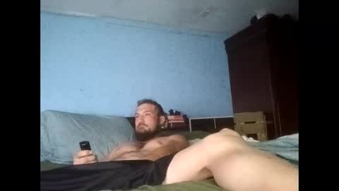 Snapshot of caseyjmcd22 chatting on May 14, 11:28 am okiedadd online show from May 14, 11:28 am