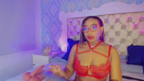 Snapshot of caseymoon chatting on February 16, 12:34 pm Casey online show from February 16, 12:34 pm