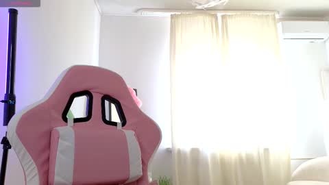 Casey Robbins online show from October 15, 6:13 am