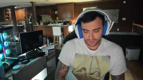 Snapshot of cashmaster_sterling chatting on September 9, 11:04 pm Sterling online show from September 9, 11:04 pm