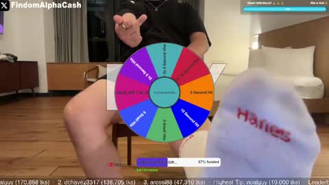 Snapshot of cashmastergrey chatting on May 28, 1:36 am Master Grey online show from May 28, 1:36 am