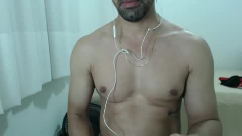 cashmastermuscle77 online show from January 22, 3:31 am