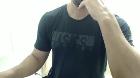 cashmastermuscle77 online show from November 14, 11:02 pm