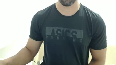 cashmastermuscle77 online show from February 12, 1:11 am