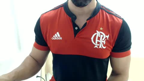 Snapshot of cashmastermuscle77 chatting on June 24, 10:25 am cashmastermuscle77 online show from June 24, 10:25 am