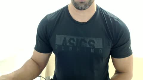 Snapshot of cashmastermuscle77 chatting on July 6, 7:05 pm cashmastermuscle77 online show from July 6, 7:05 pm