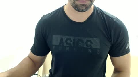 Snapshot of cashmastermuscle77 chatting on July 9, 12:04 am cashmastermuscle77 online show from July 9, 12:04 am