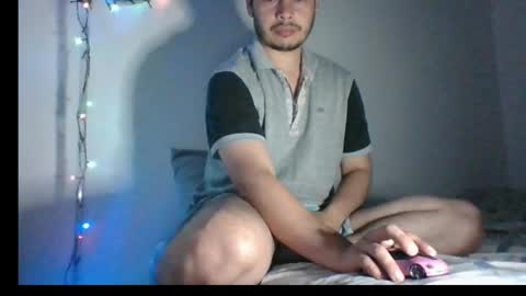 Snapshot of casper__32 chatting on February 19, 2:07 am Casper online show from February 19, 2:07 am