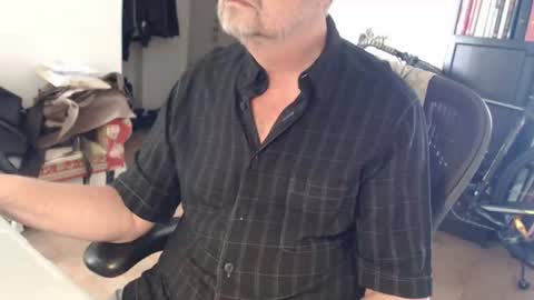 Snapshot of caspierre chatting on June 24, 8:24 am caspierre online show from June 24, 8:24 am