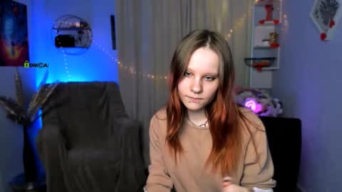 Snapshot of cassandra_nik chatting on March 3, 2:01 pm Cassandra online show from March 3, 2:01 pm