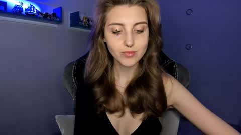 Snapshot of cassiablade1 chatting on February 25, 7:47 pm Seductress Cassia FINDOM AND SADISM NO NUDE online show from February 25, 7:47 pm