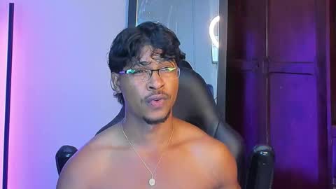 Snapshot of cassian_gold chatting on February 6, 3:00 am CASSIAN GOLD online show from February 6, 3:00 am