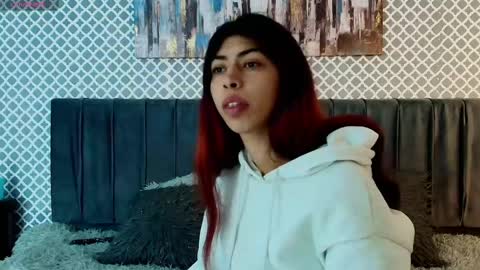 Snapshot of cassie_bloom chatting on October 2, 3:24 am cassie_bloom online show from October 2, 3:24 am