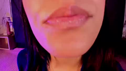 Cassie Jones online show from September 12, 3:39 am