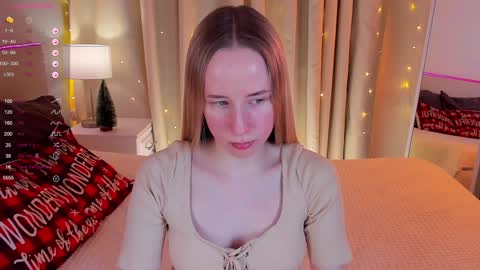 Snapshot of cassie_kelman chatting on December 7, 3:25 am Cassie online show from December 7, 3:25 am