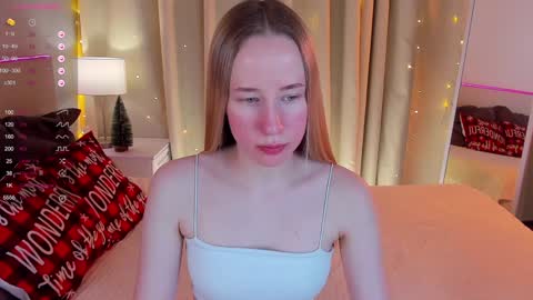 Snapshot of cassie_kelman chatting on December 8, 8:36 pm Cassie online show from December 8, 8:36 pm