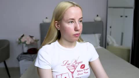 Cassie online show from November 1, 9:17 pm