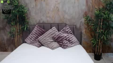 Cassie Marks  online show from February 13, 10:22 am