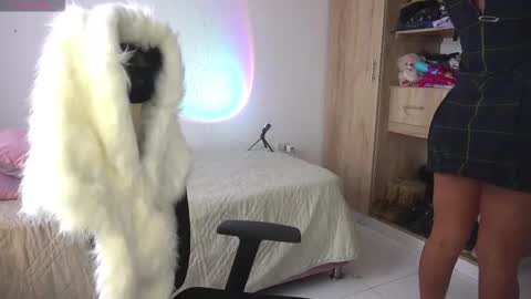 Snapshot of cassiecol chatting on October 13, 4:51 pm cASSie online show from October 13, 4:51 pm