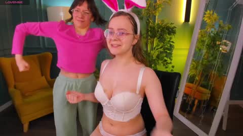 assie online show from December 31, 10:56 pm