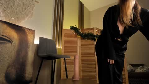 assie online show from February 1, 6:32 am