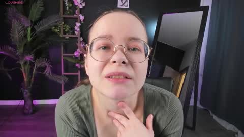 assie online show from March 8, 9:08 pm