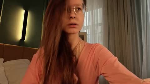 Snapshot of cassiecool chatting on February 27, 12:27 pm assie online show from February 27, 12:27 pm