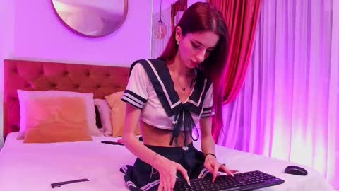 Snapshot of cassiefoxx_ chatting on October 21, 6:52 pm Cassie online show from October 21, 6:52 pm