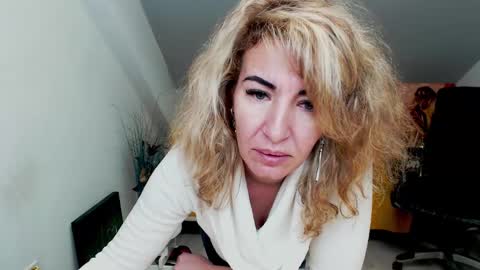 CassieJonas online show from January 27, 2:31 am