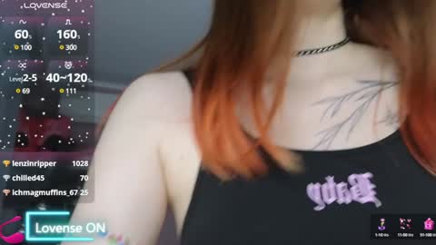 Snapshot of cassiejuice chatting on January 23, 2:02 am Cassie online show from January 23, 2:02 am