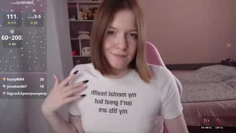 Snapshot of cassiejuice chatting on December 5, 7:10 pm Cassie online show from December 5, 7:10 pm