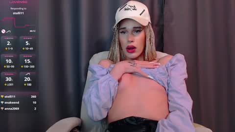 Cassie online show from December 10, 7:43 pm