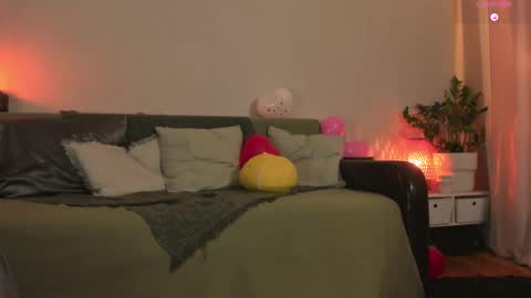Snapshot of cassisland chatting on February 17, 11:31 pm  cassandra  online show from February 17, 11:31 pm