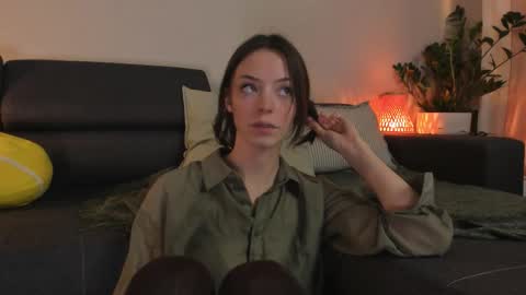 Snapshot of cassisland chatting on September 29, 6:13 pm  cassandra  online show from September 29, 6:13 pm