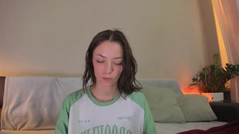 Snapshot of cassisland chatting on December 22, 4:48 pm cassandra online show from December 22, 4:48 pm